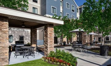 Staybridge Suites - Omaha