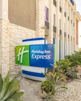 Holiday Inn Express Anaheim West