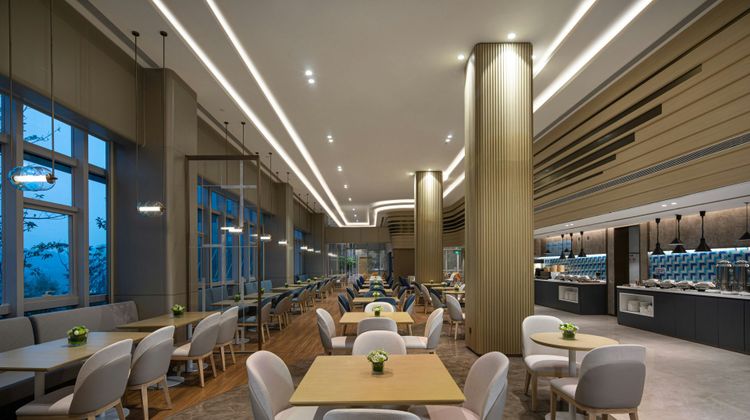 Holiday Inn Express Yibin Restaurant