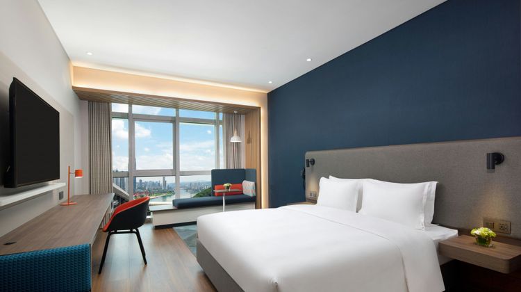 Holiday Inn Express Yibin Room