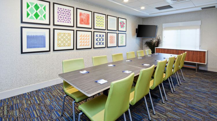 Holiday Inn Express Hotel & Suites Clovi Meeting