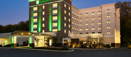Holiday Inn Suites Philadelphia W Exterior