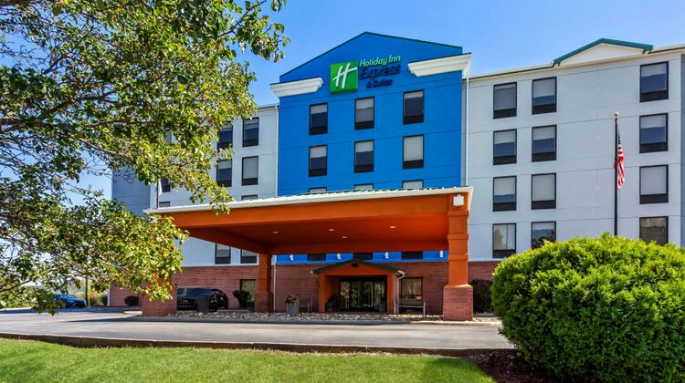 Holiday Inn Express Exterior