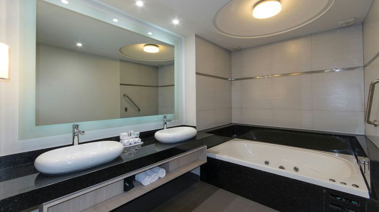Holiday Inn Express Mexico-Toreo Room