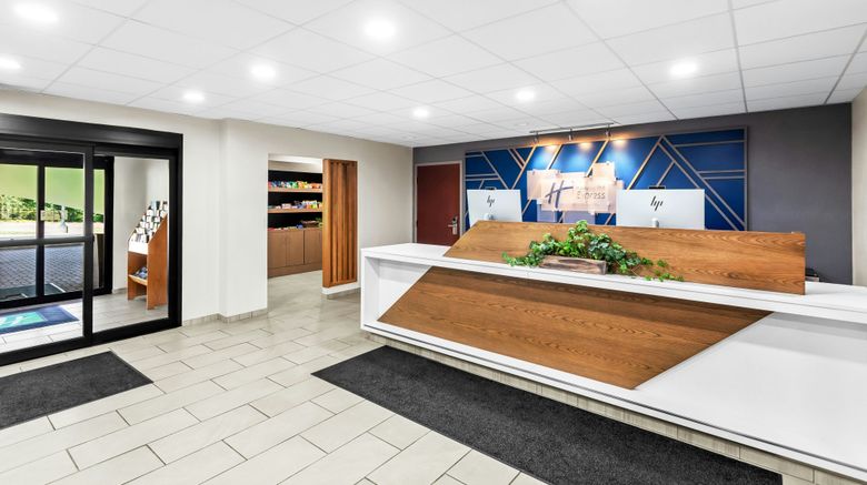 <b>Holiday Inn Express Lobby</b>. Images powered by <a href="https://www.leonardoworldwide.com/" title="Leonardo Worldwide" target="_blank">Leonardo</a>.