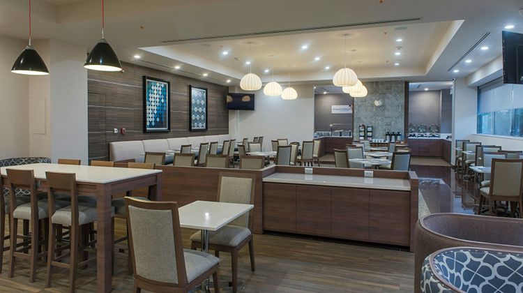 Holiday Inn Express Mexico-Toreo Restaurant