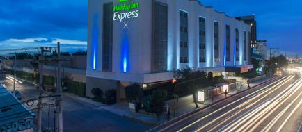 Holiday Inn Express Mexico-Toreo Exterior