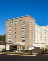 Holiday Inn Suites Philadelphia W