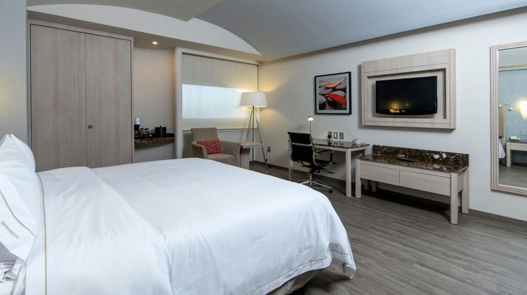 Holiday Inn Express Mexico-Toreo Room