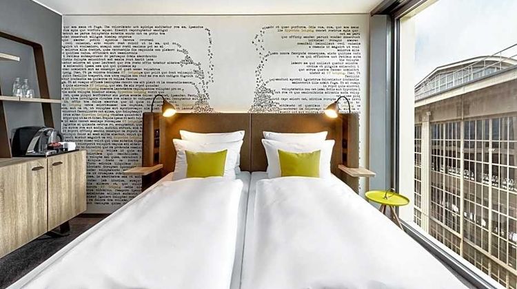 H2 Hotel Leipzig Room