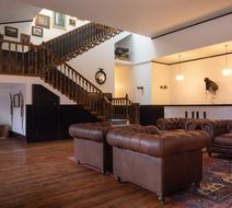 Hotel Hardware Lobby
