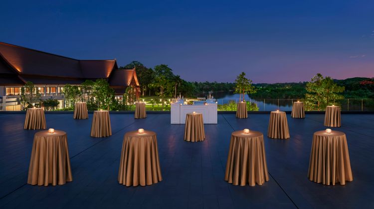 Kahavadi Chiang Rai, Curio Collection Meeting