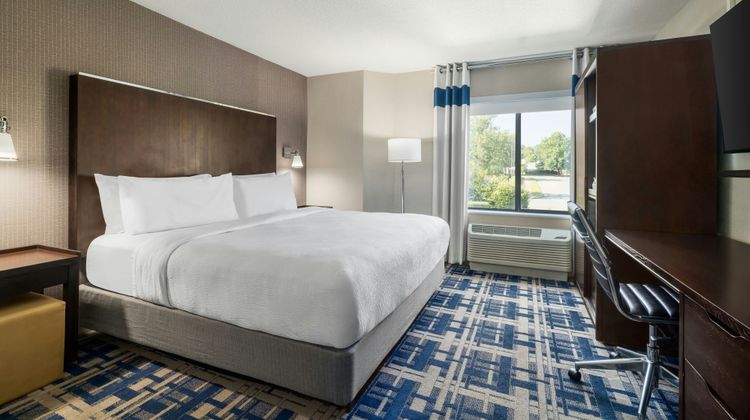 Four Points Charlotte - Lake Norman Room