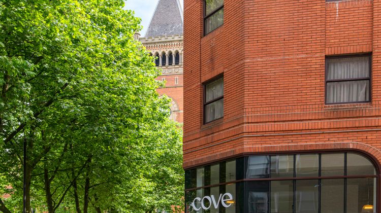 Cove Minshull Street Exterior