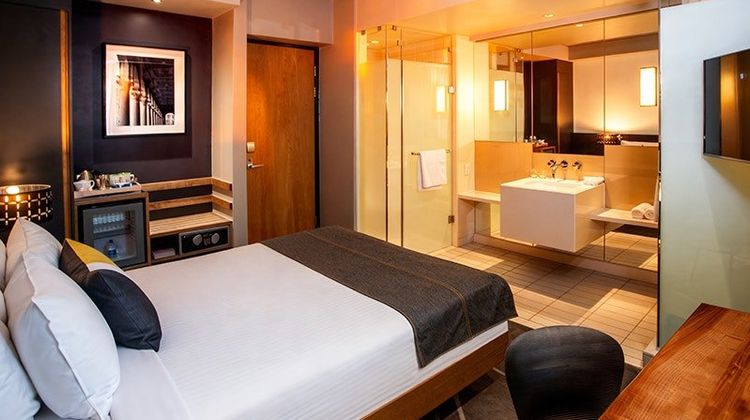 The Piazza Hotel Montecasino Room
