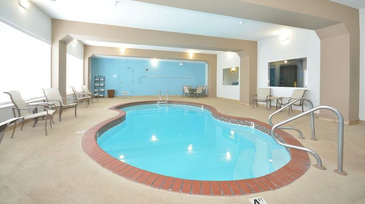 Holiday Inn Express Hotel & Suites Pool