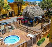 Hollywood Sands Resort Exterior