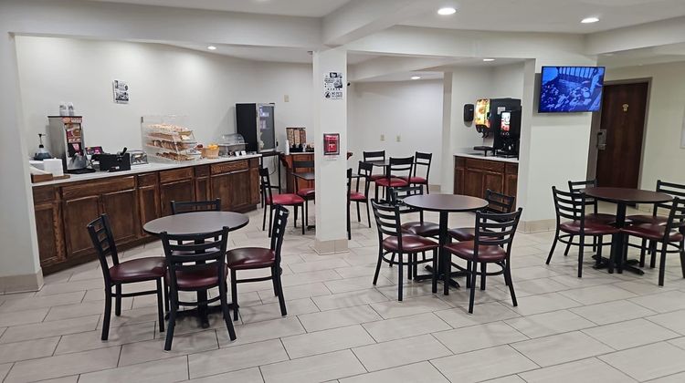 Red Roof Inn & Suites Newport Middletown Restaurant
