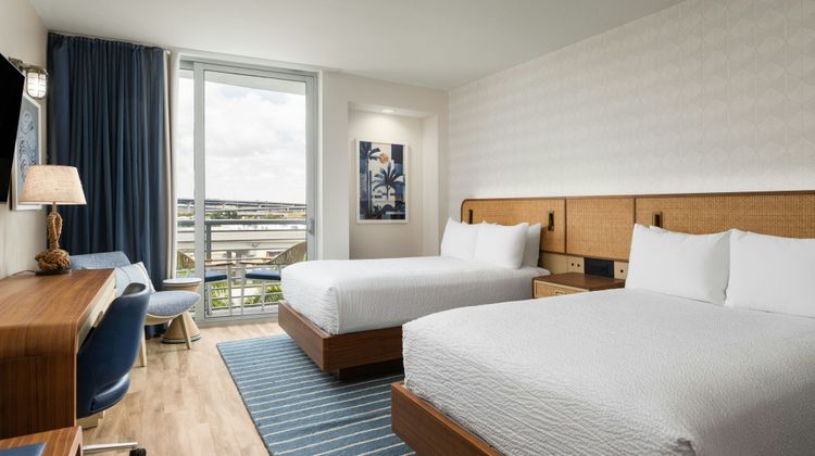Maritime Hotel Fort Lauderdale Airport Room