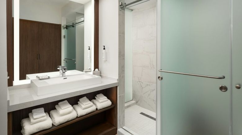 <b>Maritime Hotel Fort Lauderdale Airport Room</b>. Images powered by <a href="https://www.leonardoworldwide.com/" title="Leonardo Worldwide" target="_blank">Leonardo</a>.