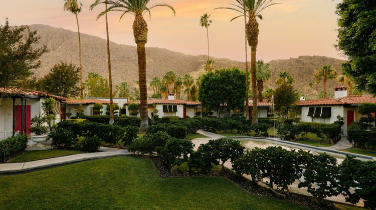 Avalon Hotel & Bungalows Palm Springs Exterior
