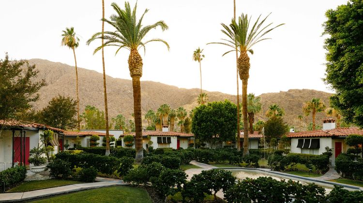 Avalon Hotel & Bungalows Palm Springs Exterior