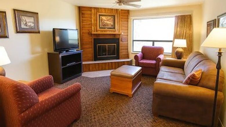 <b>Crown Point Condominiums Room</b>. Images powered by <a href="https://www.leonardoworldwide.com/" title="Leonardo Worldwide" target="_blank">Leonardo</a>.