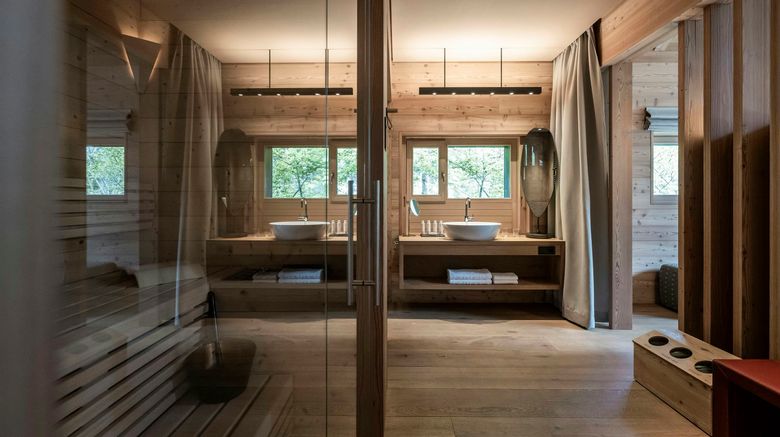 <b>Adler Lodge Ritten Room</b>. Images powered by <a href="https://www.leonardoworldwide.com/" title="Leonardo Worldwide" target="_blank">Leonardo</a>.
