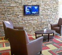 Red Roof Inn & Suites Beaumont Lobby