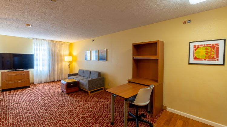 Candlewood Suites Bedford - Fort Worth Room
