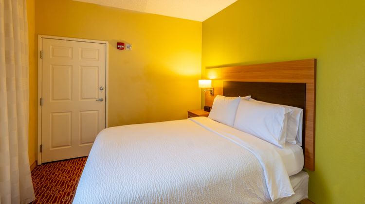 Candlewood Suites Bedford - Fort Worth Room