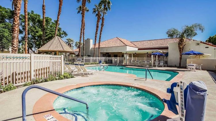 Desert Breezes Resort Pool