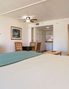 Desert Breezes Resort