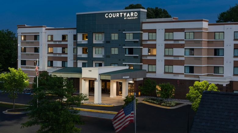 Courtyard Largo Capital Beltway Exterior. Images powered by <a href="https://www.leonardoworldwide.com" target="_blank" rel="noopener">Leonardo</a>.