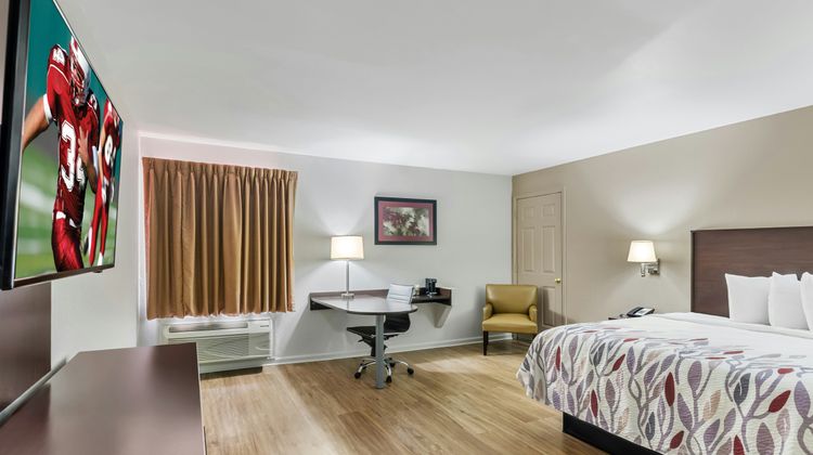 Red Roof Inn Hillsville Room