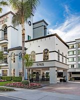 Peacock Suites