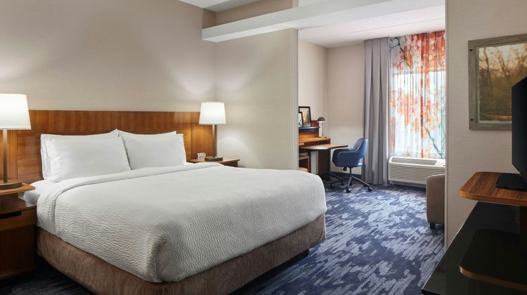 Fairfield Inn & Stes Stafford Quantico Suite