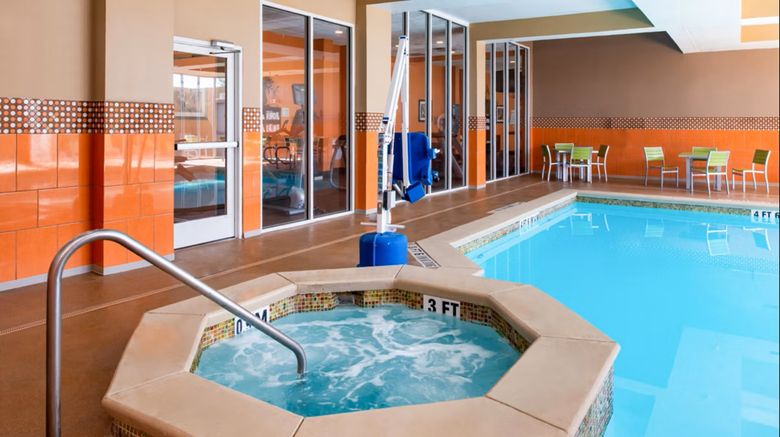 <b>Holiday Inn West Medical Center Pool</b>. Images powered by <a href="https://www.leonardoworldwide.com/" title="Leonardo Worldwide" target="_blank">Leonardo</a>.