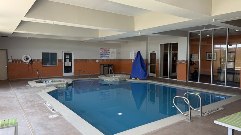 <b>Holiday Inn West Medical Center Pool</b>. Images powered by <a href="https://www.leonardoworldwide.com/" title="Leonardo Worldwide" target="_blank">Leonardo</a>.
