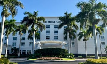 Crowne Plaza Fort Myers Gulf Coast