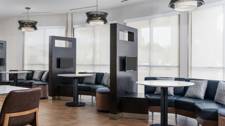 Courtyard Largo Capital Beltway Lobby