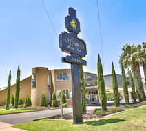 Cottonwood Motor Inn Pool