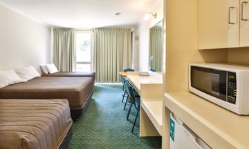 Cottonwood Motor Inn