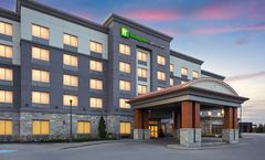 Holiday Inn Express Hotel & Suites