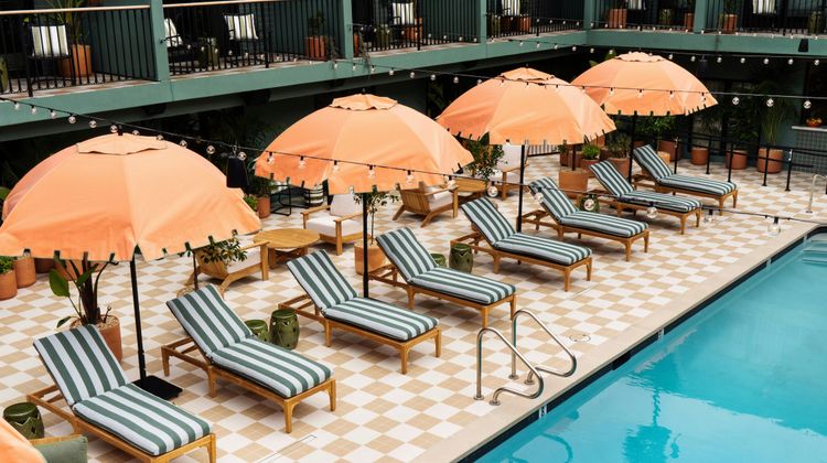 Hollywood Guest Inn Pool