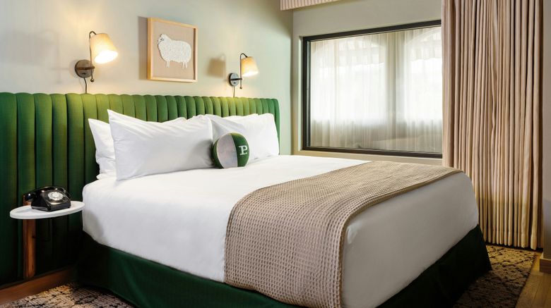 <b>Hollywood Guest Inn Room</b>. Images powered by <a href="https://www.leonardoworldwide.com/" title="Leonardo Worldwide" target="_blank">Leonardo</a>.