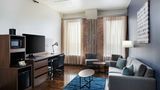 Fairfield Inn & Suites Dallas Downtown Room