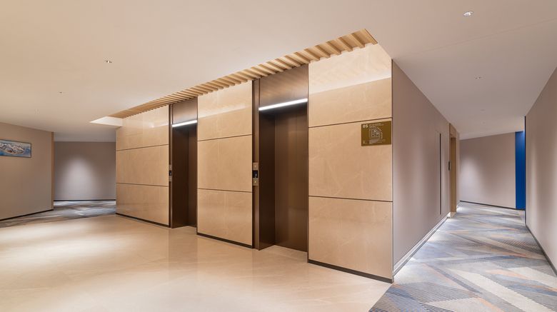 <b>Holiday Inn Express Yantai Penglai Lobby</b>. Images powered by <a href="https://www.leonardoworldwide.com/" title="Leonardo Worldwide" target="_blank">Leonardo</a>.