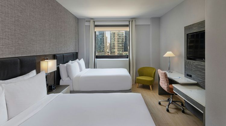 Four Points Manhattan Midtown West Room