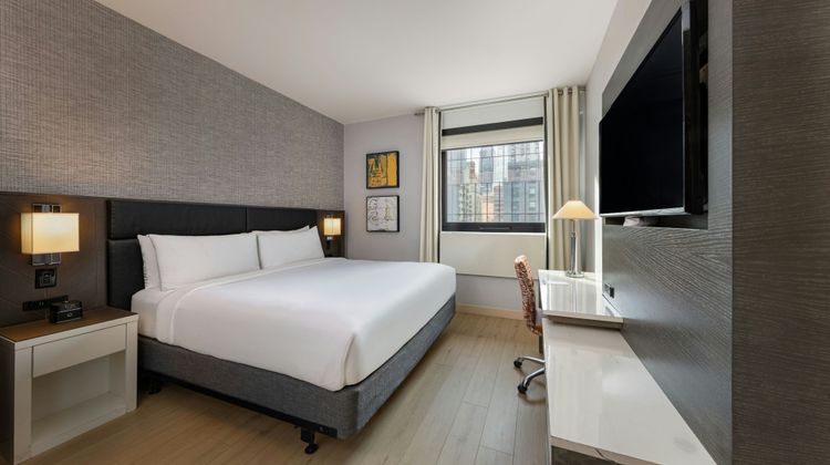 Four Points Manhattan Midtown West Room